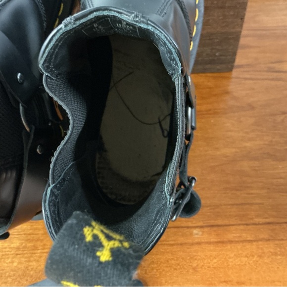 Dr. Martens Wincox Black Smooth Leather Buckle Chelsea Boot Men Size 9 - Picture 7 of 10